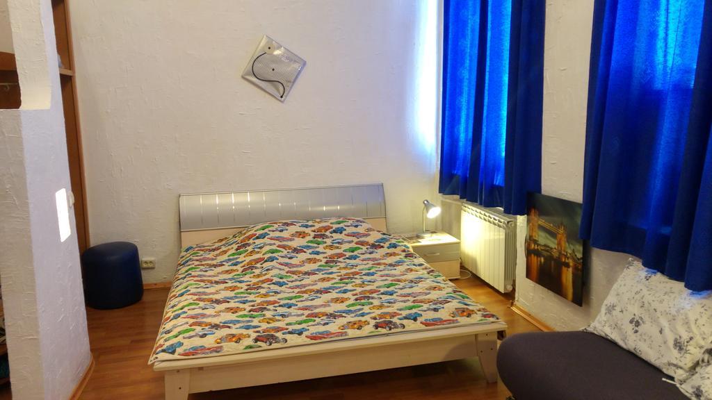 Apartment On Horodetskoho 4 Kiev Quarto foto